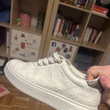 LOUIS VUITTON basket 