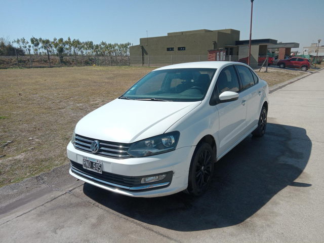 Volkswagen Polo Comfortline 2016