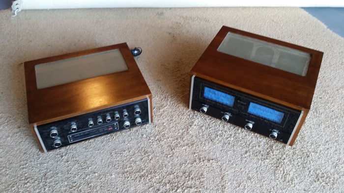 Amp shown with optional cabinet and matching pre-amp (see other ad)