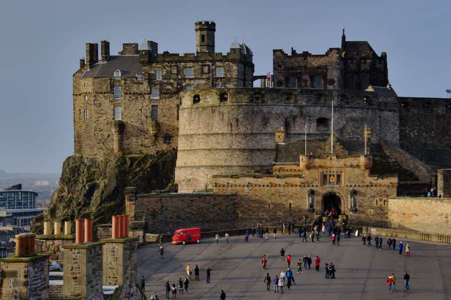 Edinburgh Castle Tickets & Tour - Local Scottish Guide In a Kilt - photo 1
