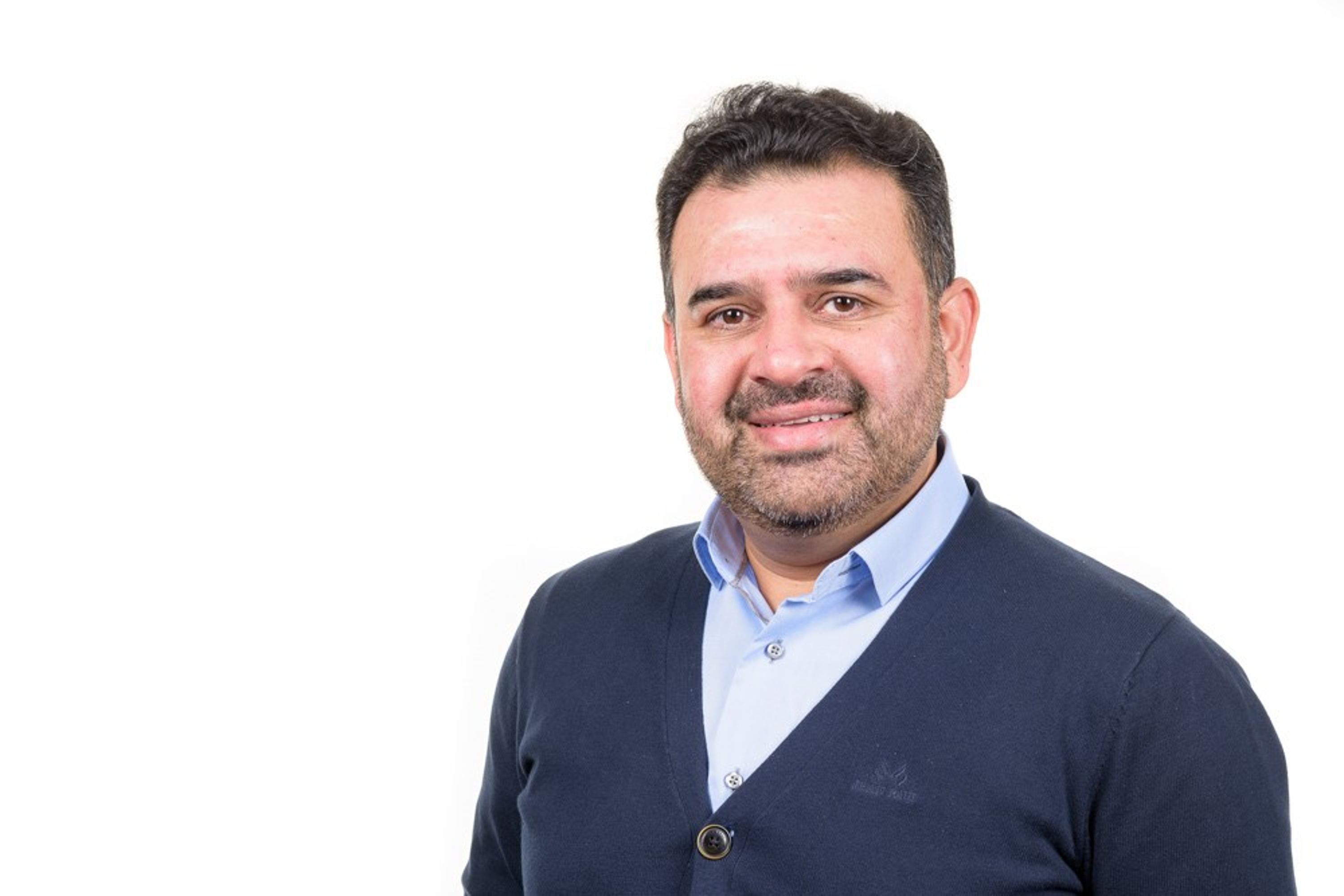 Dr. Jawad Raza, Juskonsulent Forretningsjus