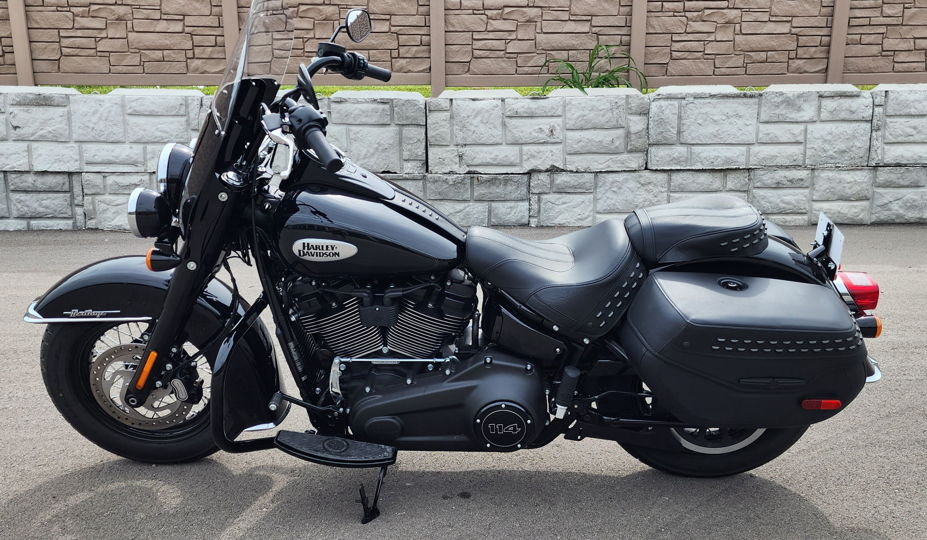 HARLEYDAVIDSON HERITAGE CLASSIC for rent near Peculiar, MO