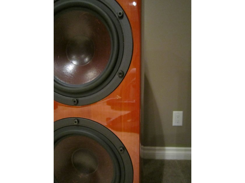Dali Loudspeakers Helicon 400 Cherry Finish - INCLUDES SHIPPING & PAYPAL