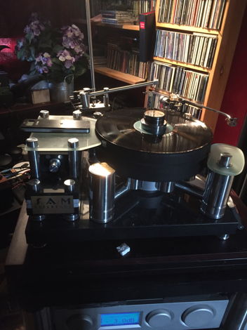 SAM (Small Audio Manufacture) Reference Turntable Compl...