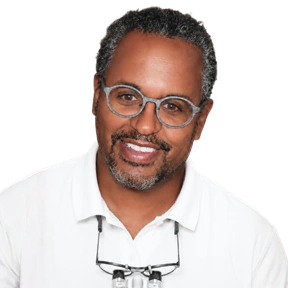 Dr. med. dent. A. George