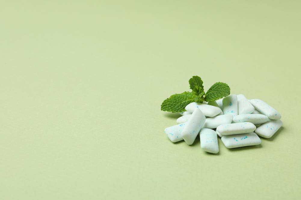 Simply Gum Natural, Transparent, and EcoFriendly Chewing Gum and Con