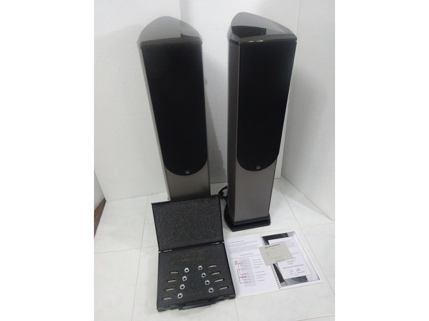 Wilson Benesch A.C.T C60 Limited Edition - Free Sea Freight Shipping