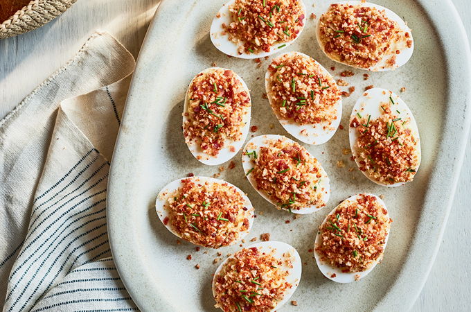 Spicy Devilled Eggs with Crunchy Breadcrumb Topping