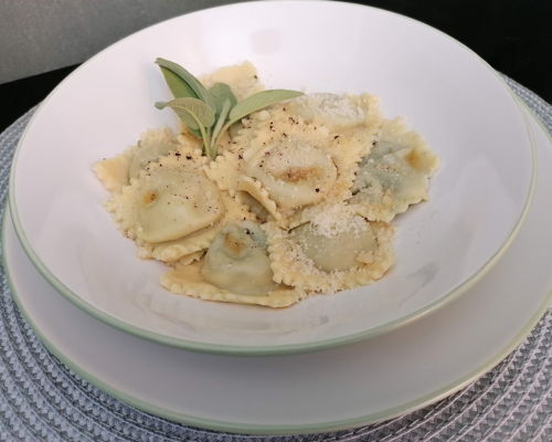 Corsi di cucina Vestreno: Sapori locali, vino e un panorama mozzafiato