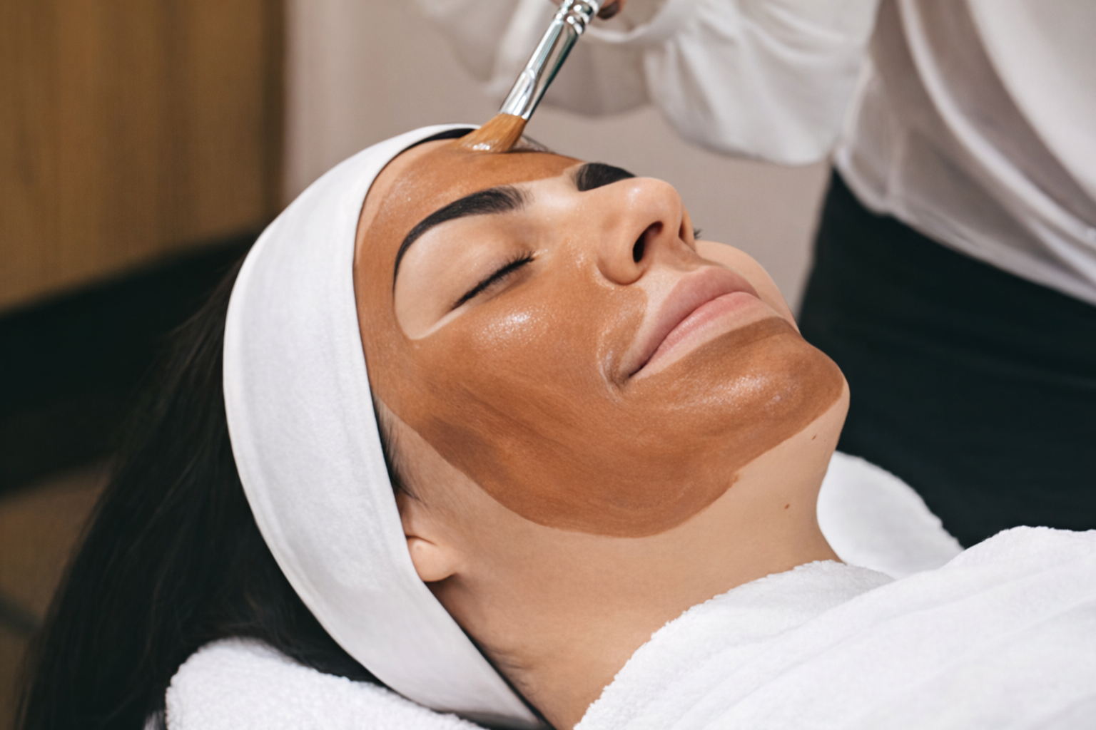 1 & ¼ Hour -Luxury Dark Chocolate Facial