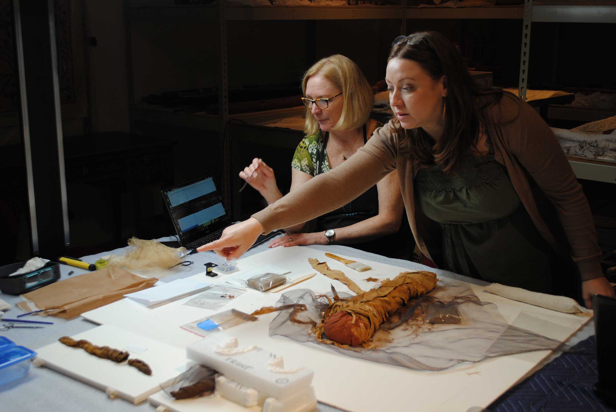 Leveque and Schellinger working on animal mummies