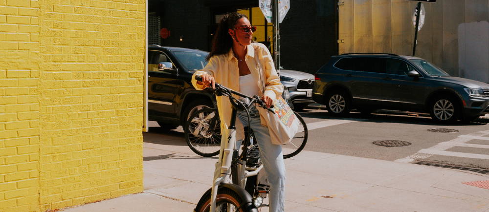 Rider on Specialized Globe Haul on sidewalk