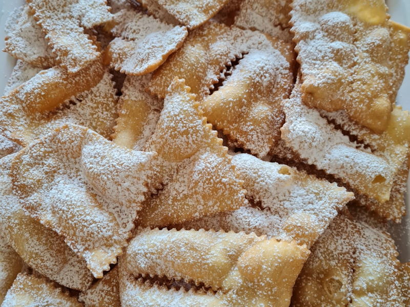 Cooking classes Como: Carnival in the kitchen with chiacchiere