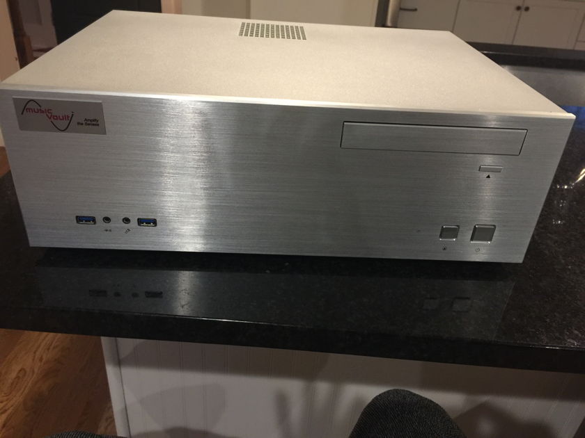 Sound Science Music  Vault Ultra II computer Server/player w/extras - hot price