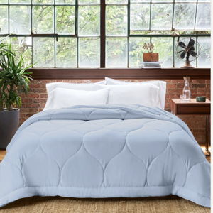 Buffy Cloud Comforter - Full/Queen in Porcelain