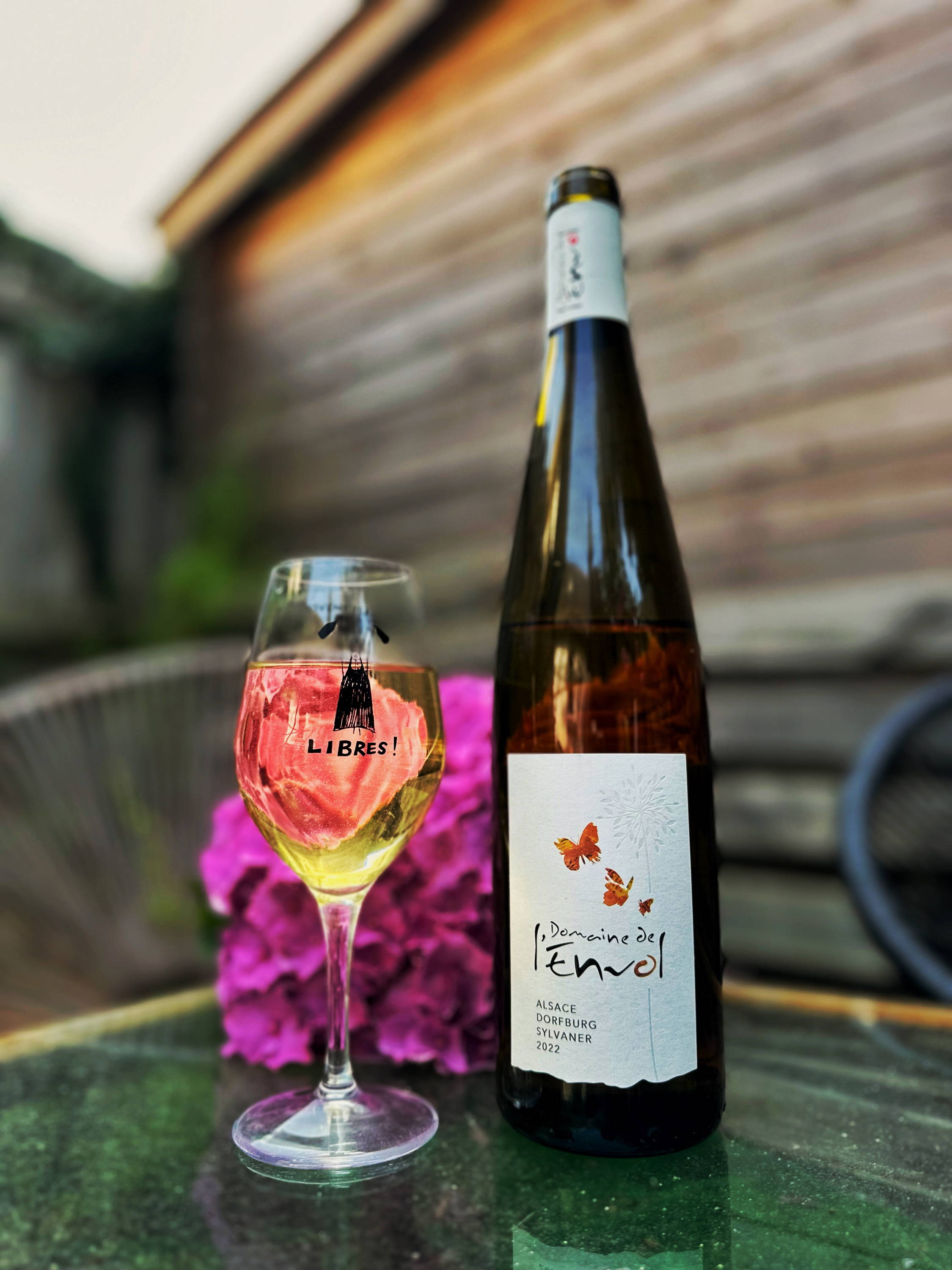 France, vin nature, rawwine, organic wine, vin bio, vin sans intrants, vin sans souffre, vin sans sulfites ajoutés, raizin brut, vin rouge, vin blanc, rouge, blanc, nature, vin propre, vigneron, vigneron indépendant, domaine bio, biodynamie, vigneron nature, cave vin naturel, cave vin, caviste, vin biodynamique, raizin brut, Quimper, Finistère , morbihan, domaine de l'envol, alsace, sylvaner, dorfburg, rapahel marchal