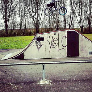box jump bmx