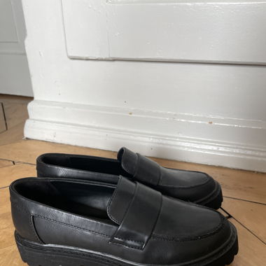 Even&Odd Slipper in schwarz