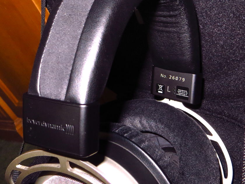 Beyerdynamic T1 Second Generation--Excellent Condition----BARGAIN UPDATE!!!