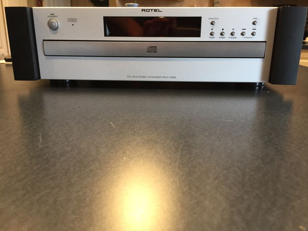 Rotel RCC-1055 CD Multidisc Changer