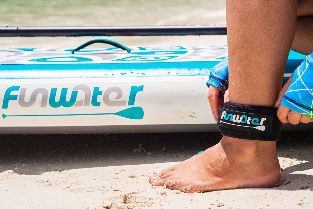 Use leash in inflatable paddleboarding for beginners