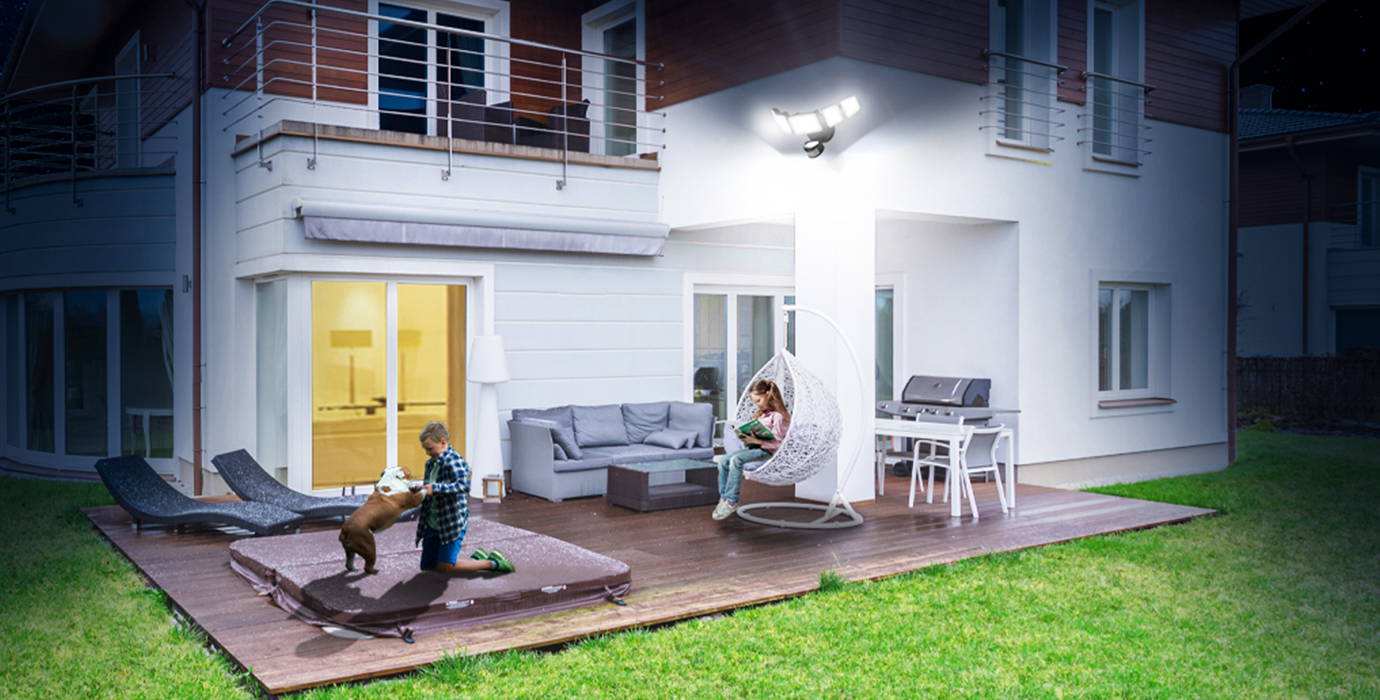 Onforu 5 Heads 55W Smart LED Motion Detector Outdoor Security Lights ...