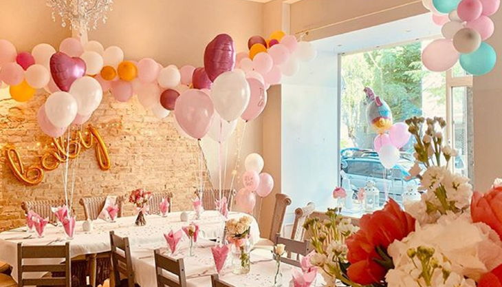 partylicious berlin geburtstags tisch dekoriert