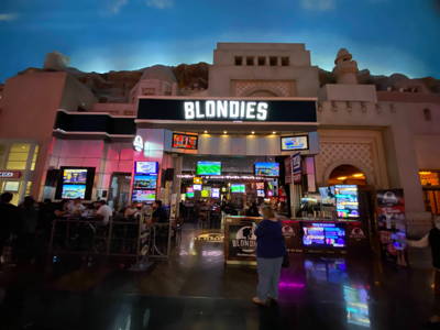 Blondies Sports Bar & Grill at Planet Hollywood