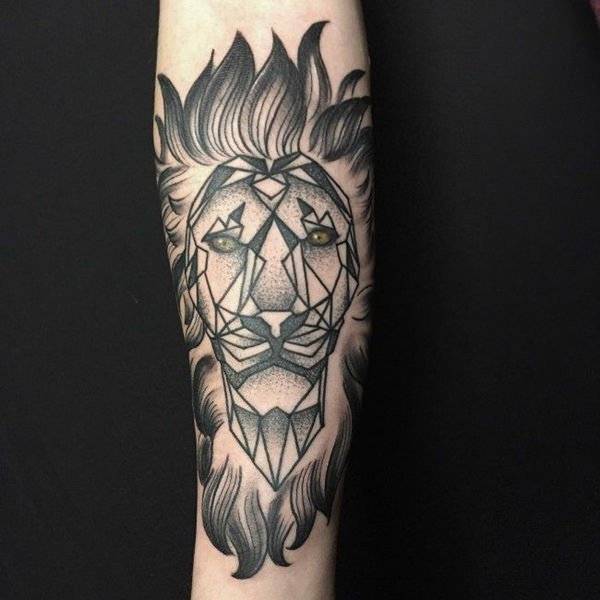 Tatouage Lion Geometrique Avant Bras