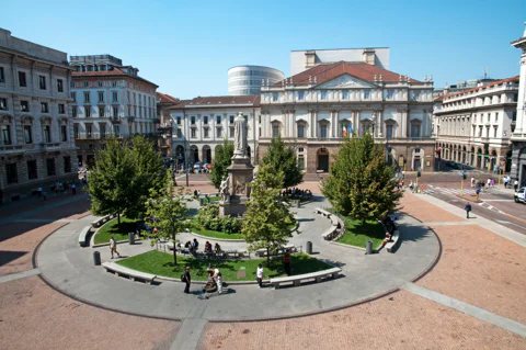 Milan: Duomo and La Scala 2-Hour Tour