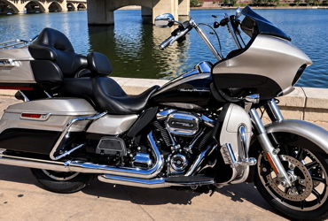 2018 HARLEY-DAVIDSON ROAD GLIDE LIMITED motorcycle for rent near Tempe, AZ
