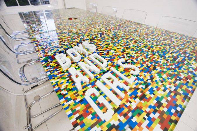 LEGO Table 