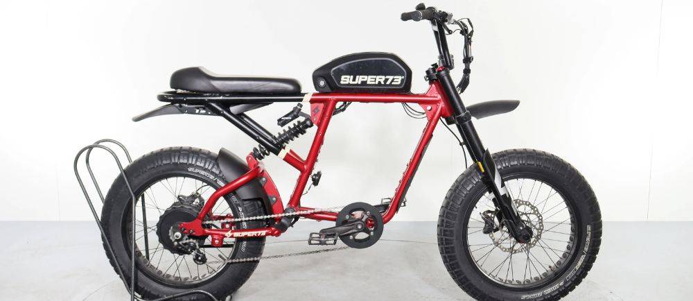 Super73 e-bikeon a stand