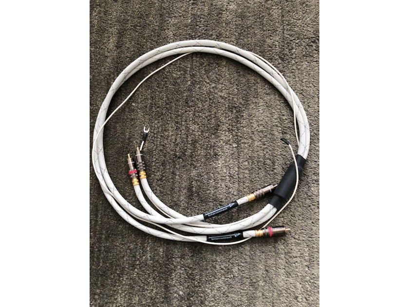 WyWires, LLC Platinum Series Phono Cables