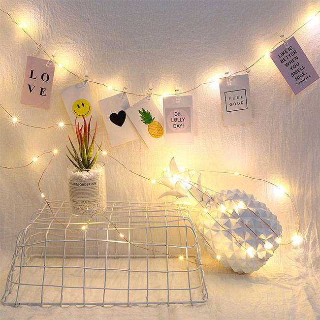 LED string light photo clips with fairy lights - ideal for fairy light decoration of your bedroom or living room, powered by batteries.