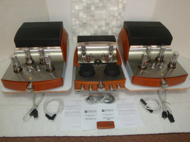 Unison Research Reference 300B Valve Preamplifier