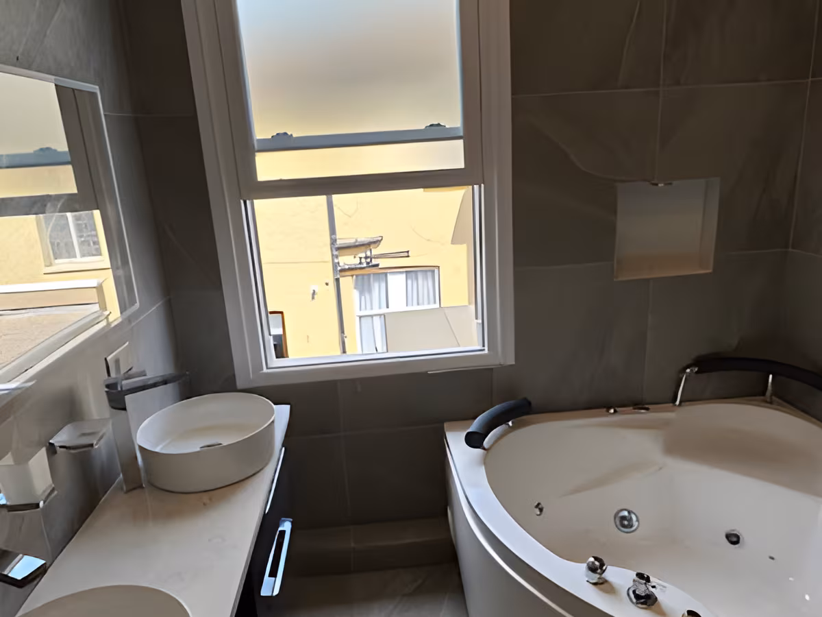 dhillon builds ltd general contractor hayes