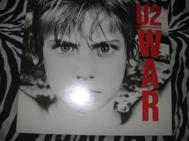 U2 - WAR