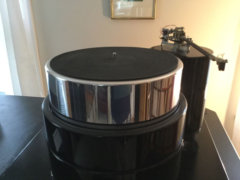DaVinciAudio Labs Gabriel State of the Art Turntable Price Reduced.