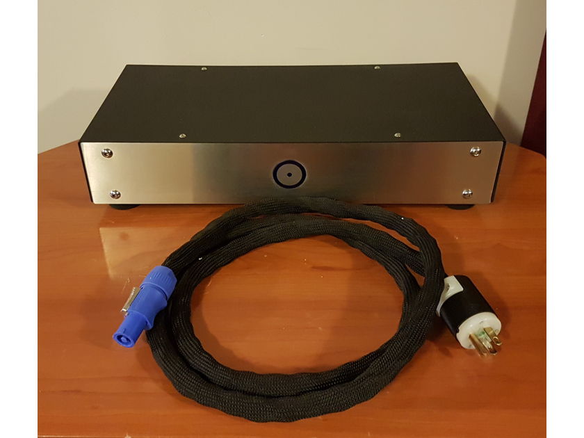 Blue Circle Audio BC6000 Power Line Filter/Conditioner. Reduced Price.