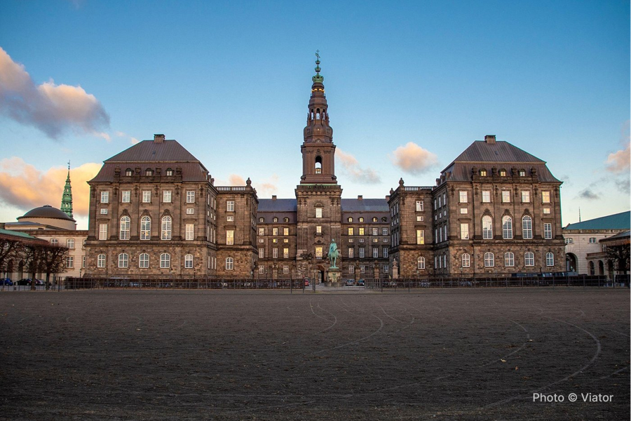 Deluxe Copenhagen Shore Excursion from Cruise Ship Port - photo 1
