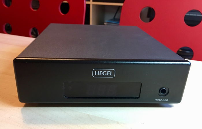 HEGEL HD-12