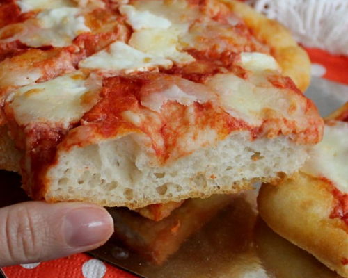 Cooking classes Desenzano del Garda: Let's learn how to make soft and light pizza