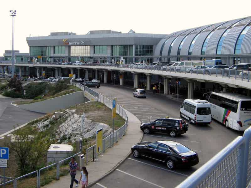 Transfer Budapest Airport - Budapest City - photo 1