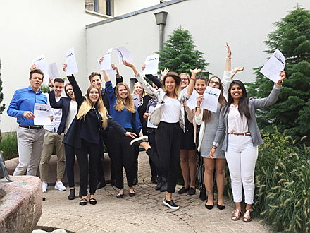  Lugano
- Teilnehmerinnen und Teilnehmer des Ready to Assist vom September 2017