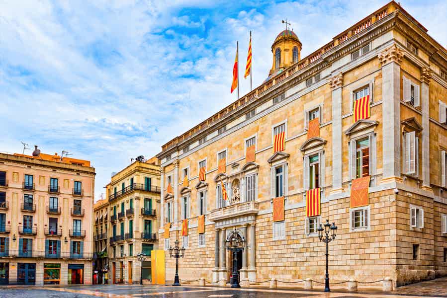Explore Beautiful Barcelona: Self-Guided Audio Tour - photo 4