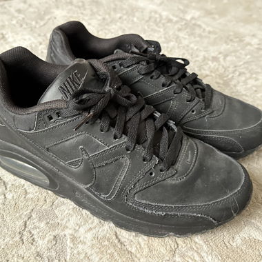 Vintage Nike air max (all black)