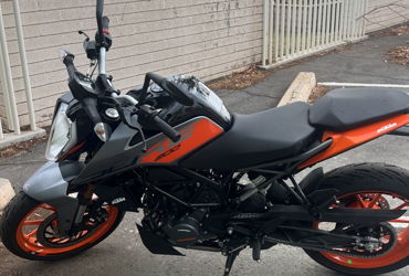 2023 KTM 200 DUKE motorcycle for rent near Chandler, AZ