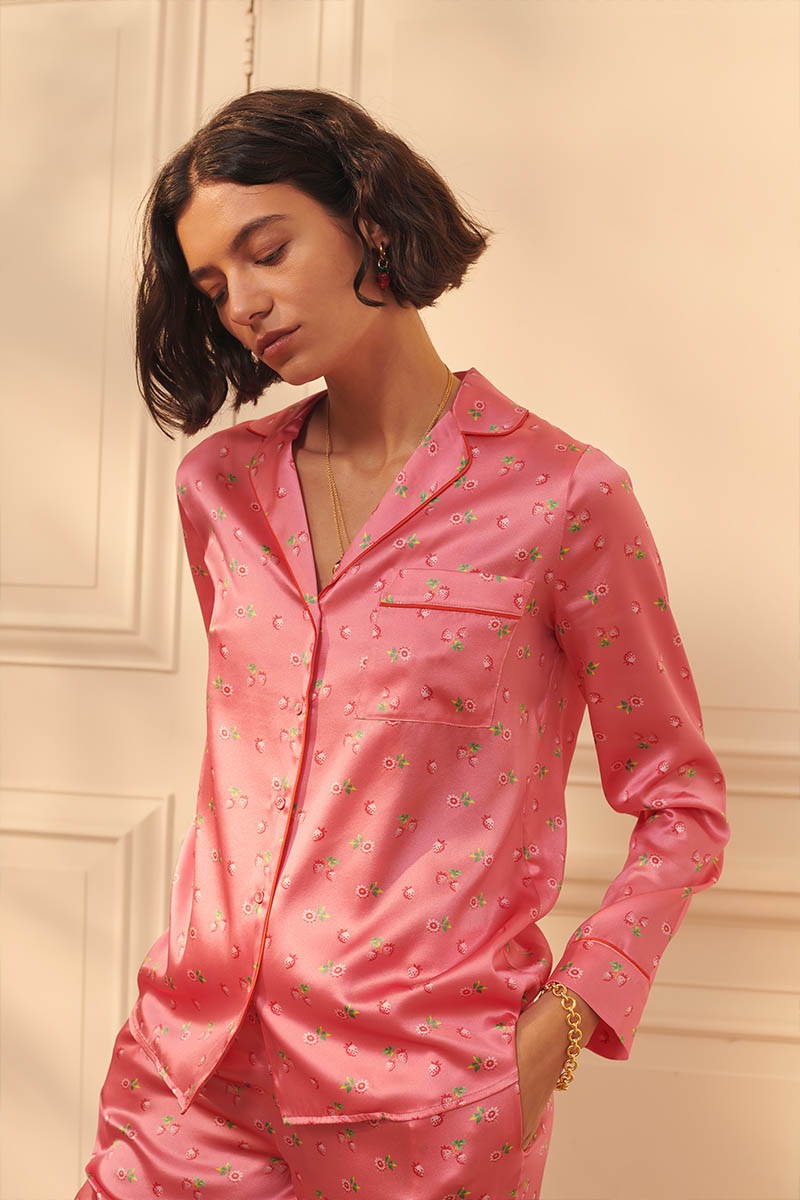 Valentines day gifts pink strawberry printed silk pyjamas