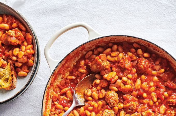 Casserole de haricots blancs et de saucisses